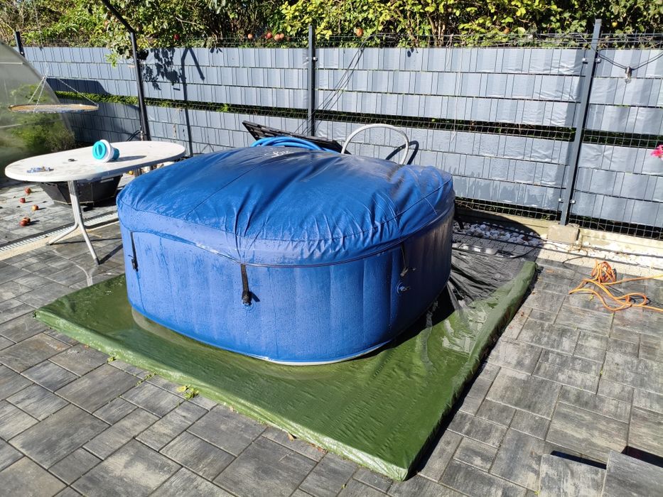 Jacuzzi Basen z hydromasażem nadmuchiwany kwadratowy MSpa Lite Orbit 1