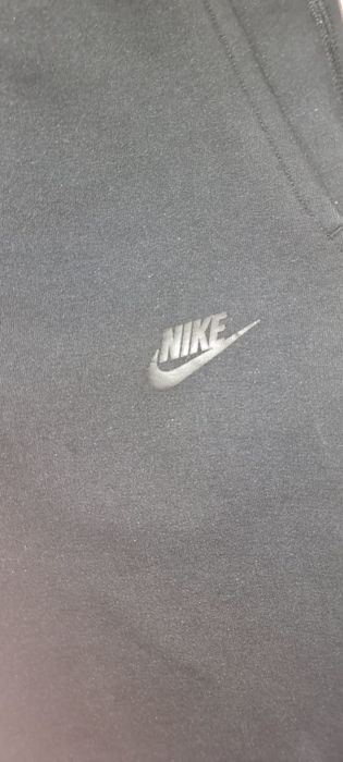 Штани чоловічі Nike Tech Fleece
Оригінал
Розмір М
Стан 9/10
Заміри в л