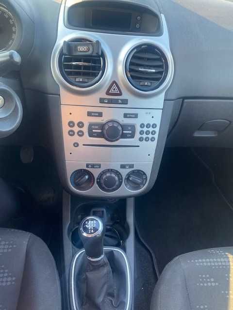 Opel Corsa 1.3  CDTI Edition 150, srebrny, rocznik 2012