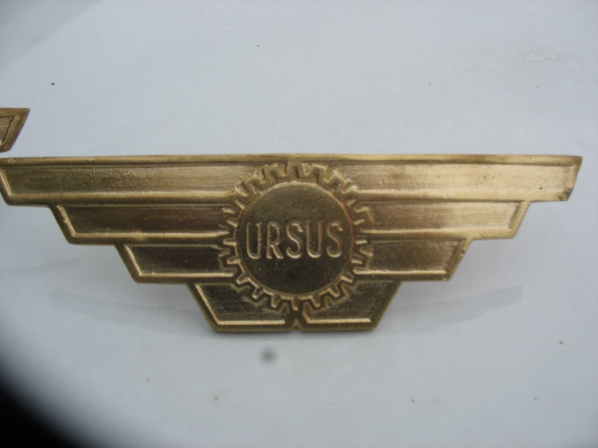 emblemat logo znaczek ursus C-325 lub C-328