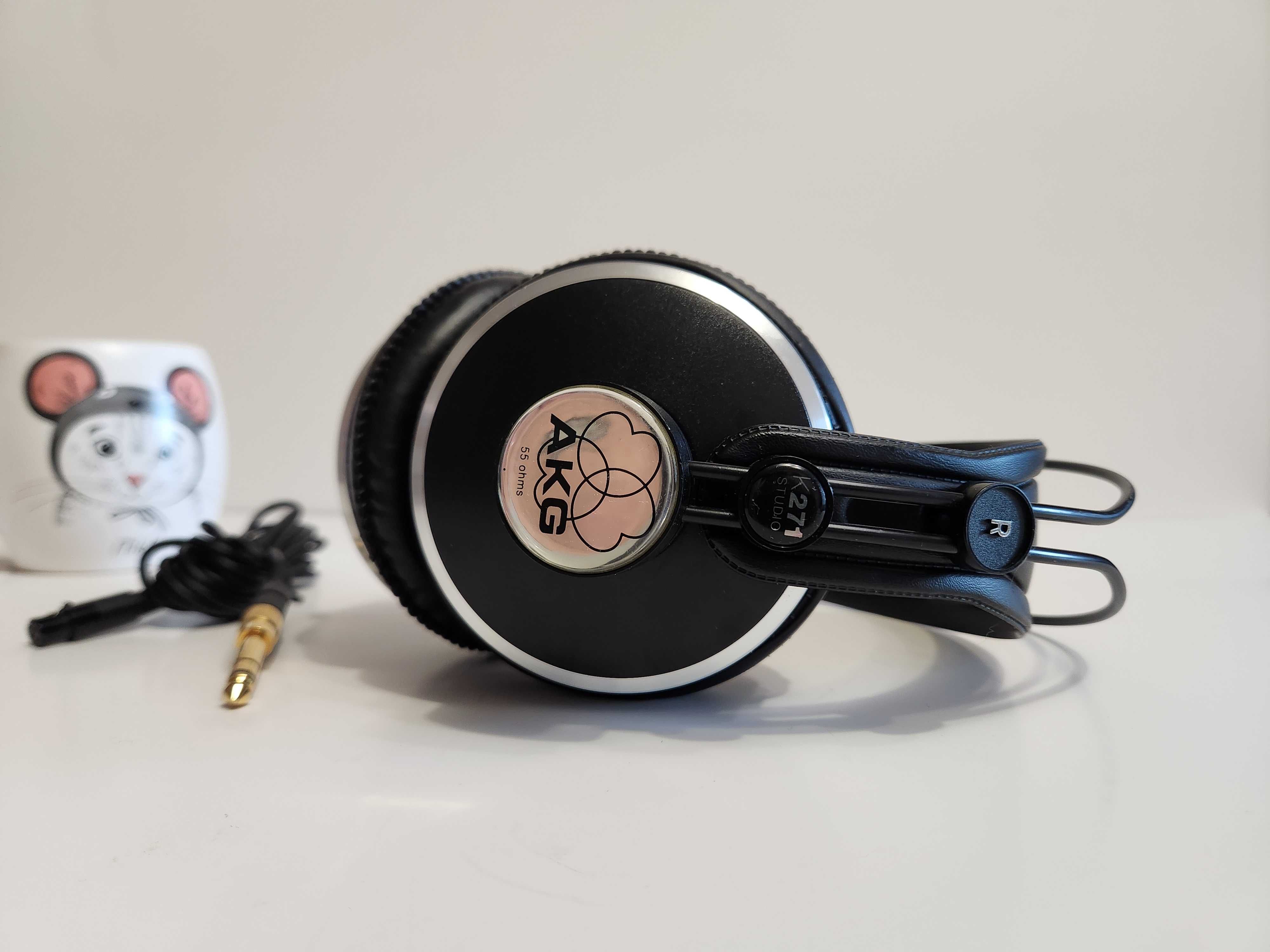 Студійні навушники AKG K271