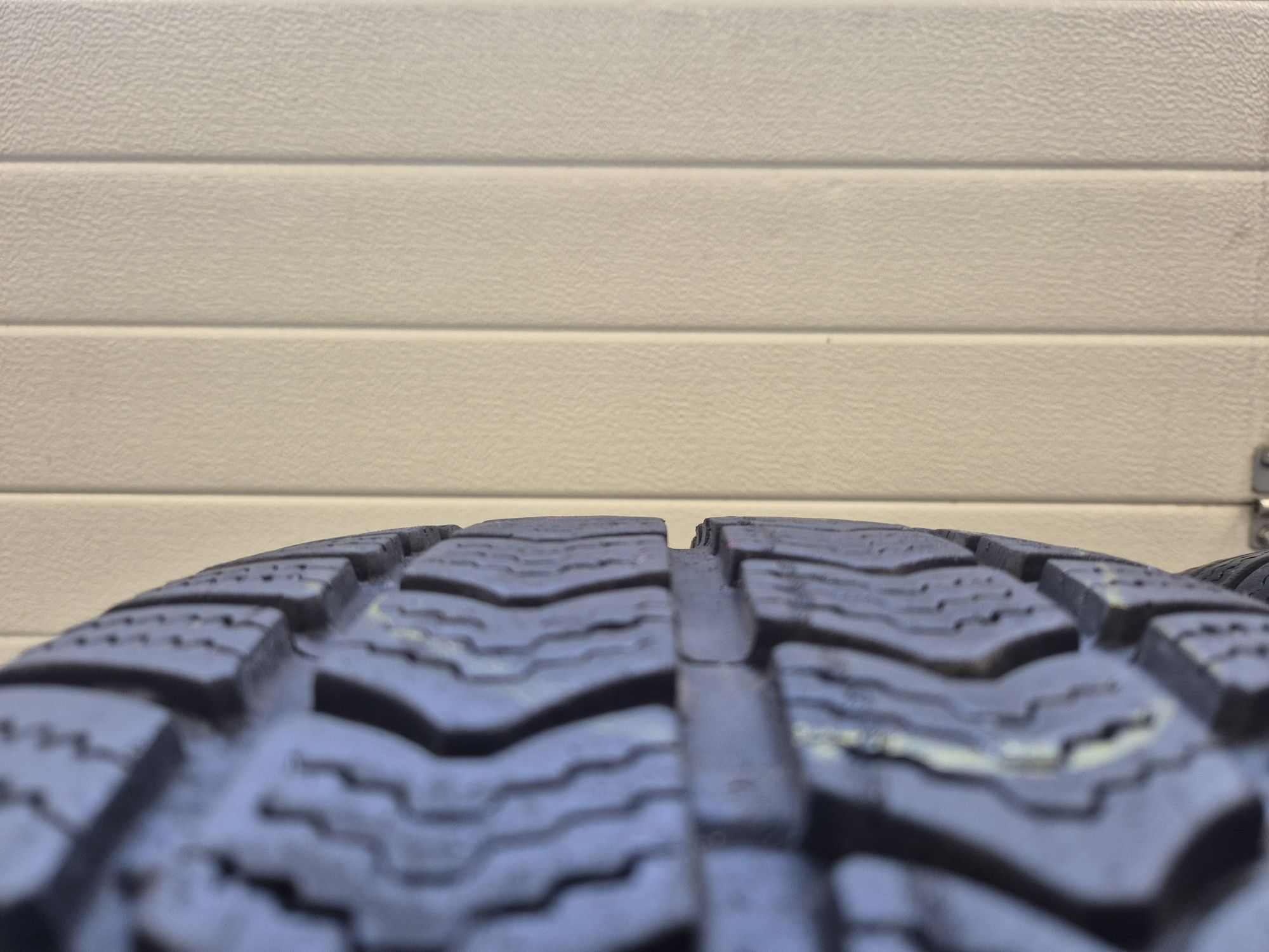 235/65 R16 C Semperit dostawcze