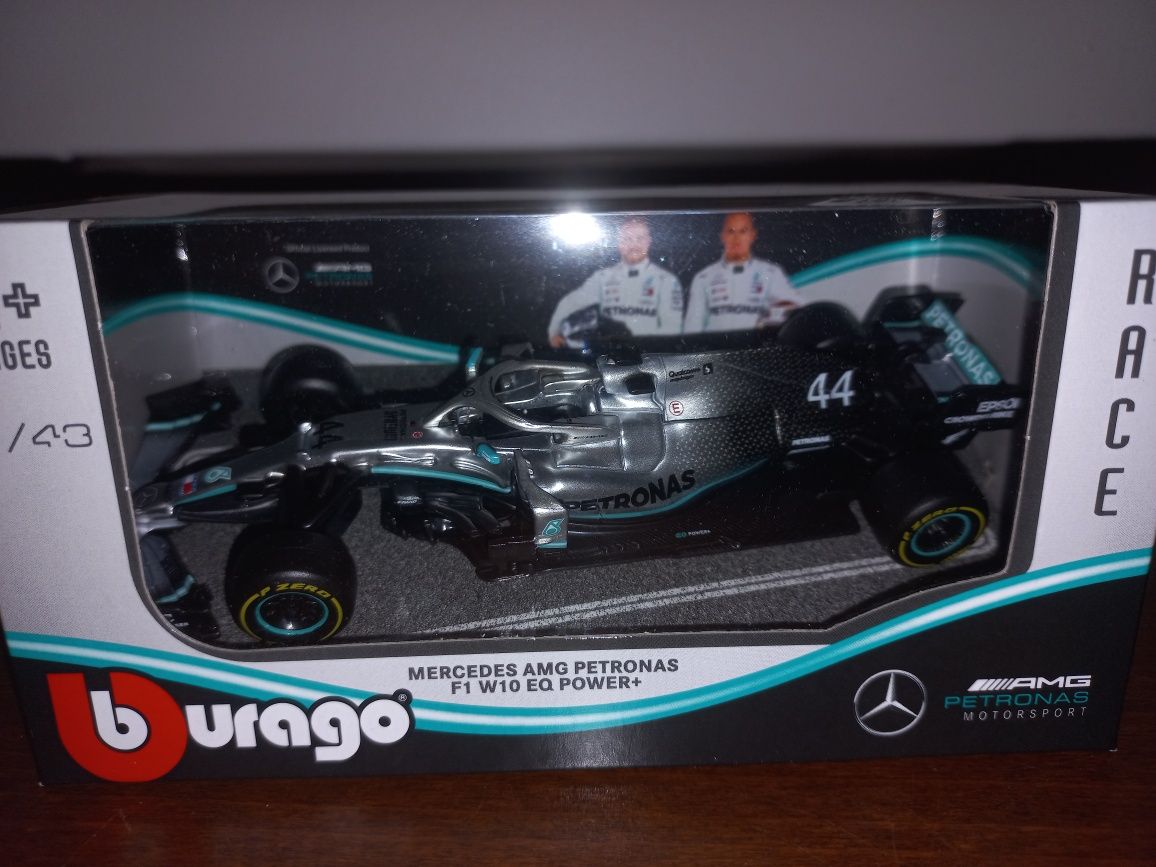 Bburago bolid F1 Mercedes AMG Petronas W10, L. Hamilton, skala 1:43