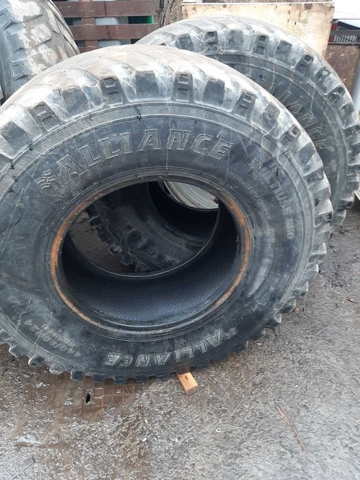 Opony 480 80 R38 - 18.4 r38 & 440 80 R24 trawnikowe Leśne
