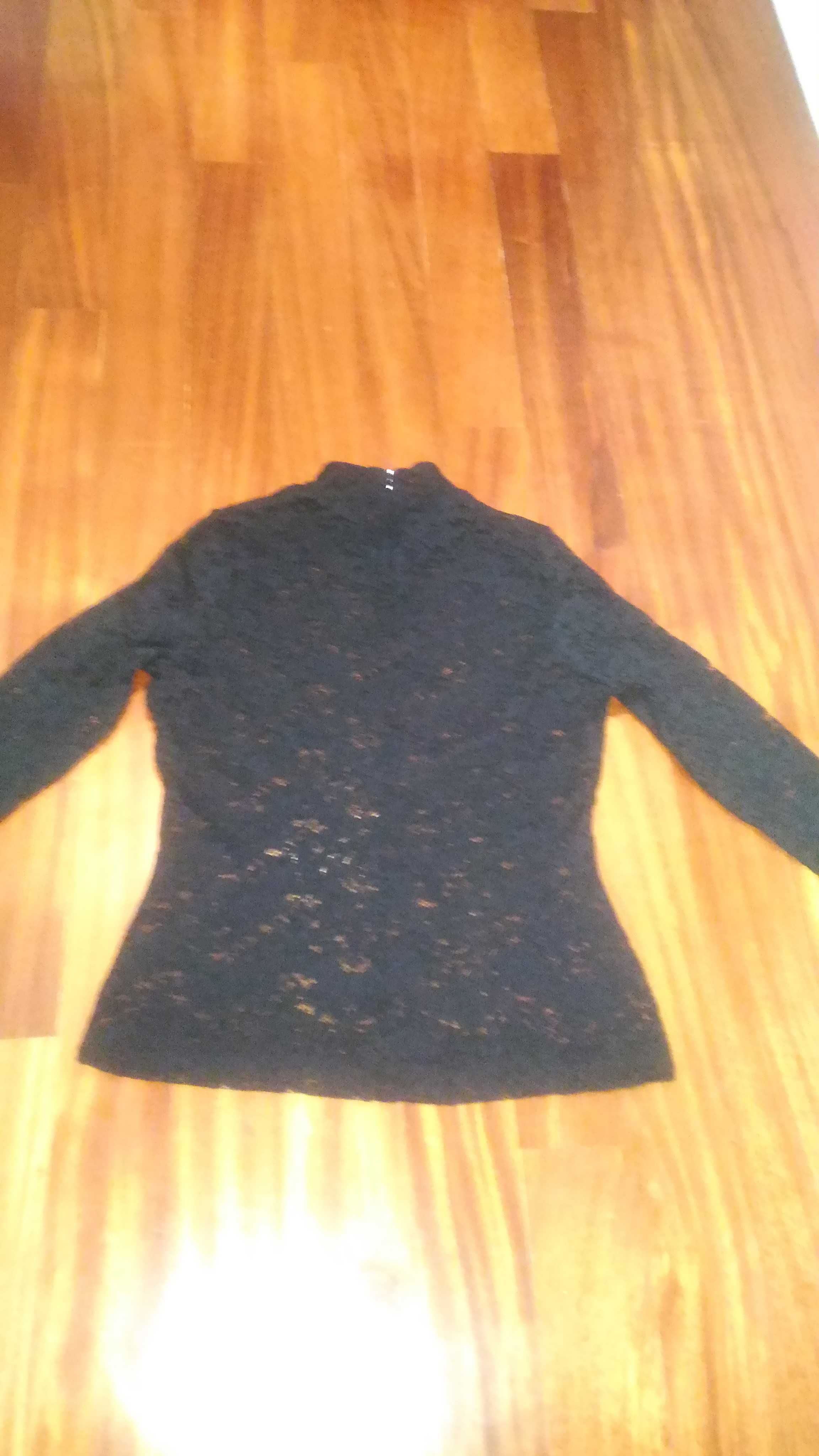 Camisola em renda de marca. Nova. Sem uso.