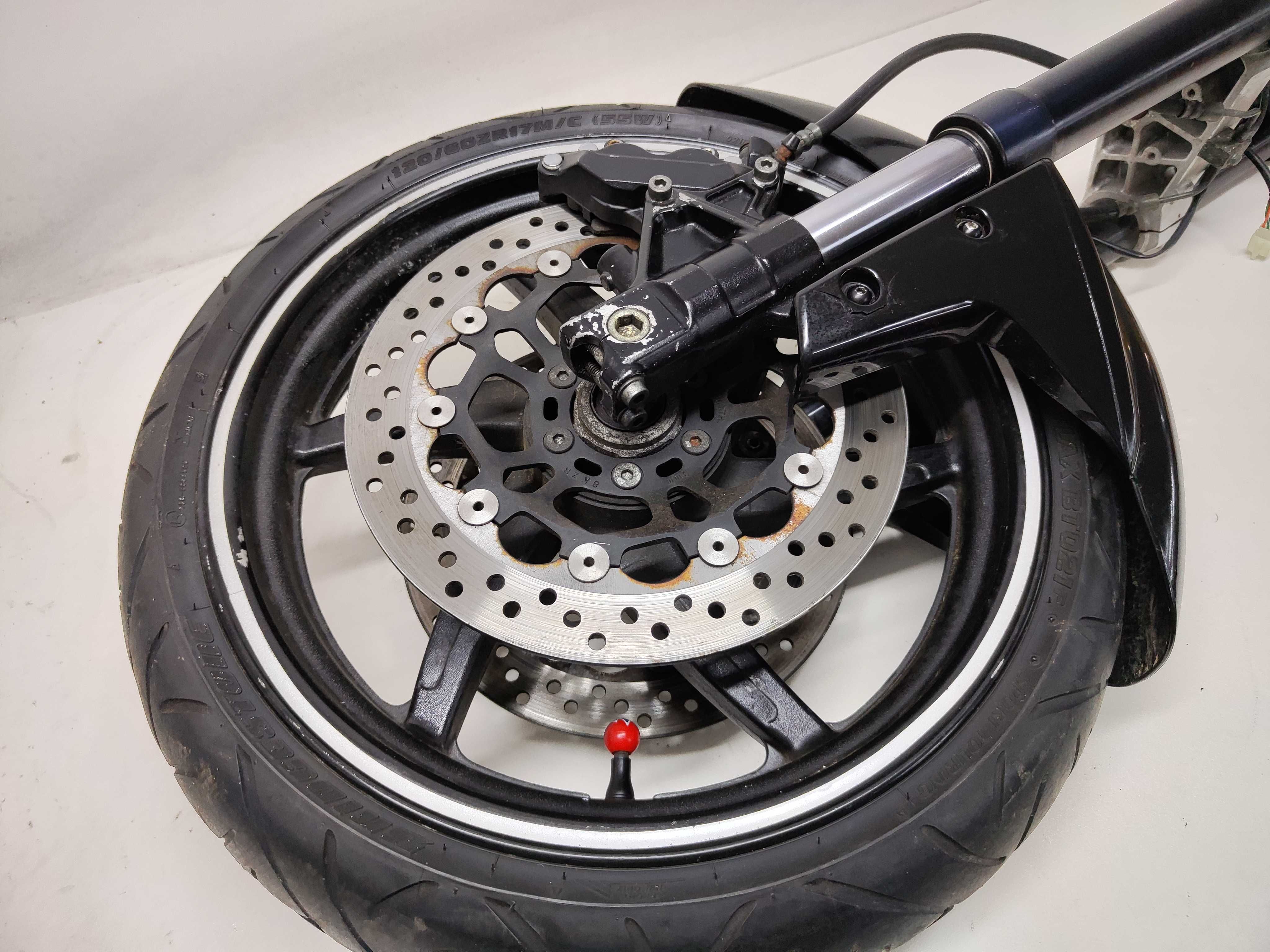 HYOSUNG GT 650 / 125 Zawieszenie Przednie Kompletne Lagi Koło Zaciski