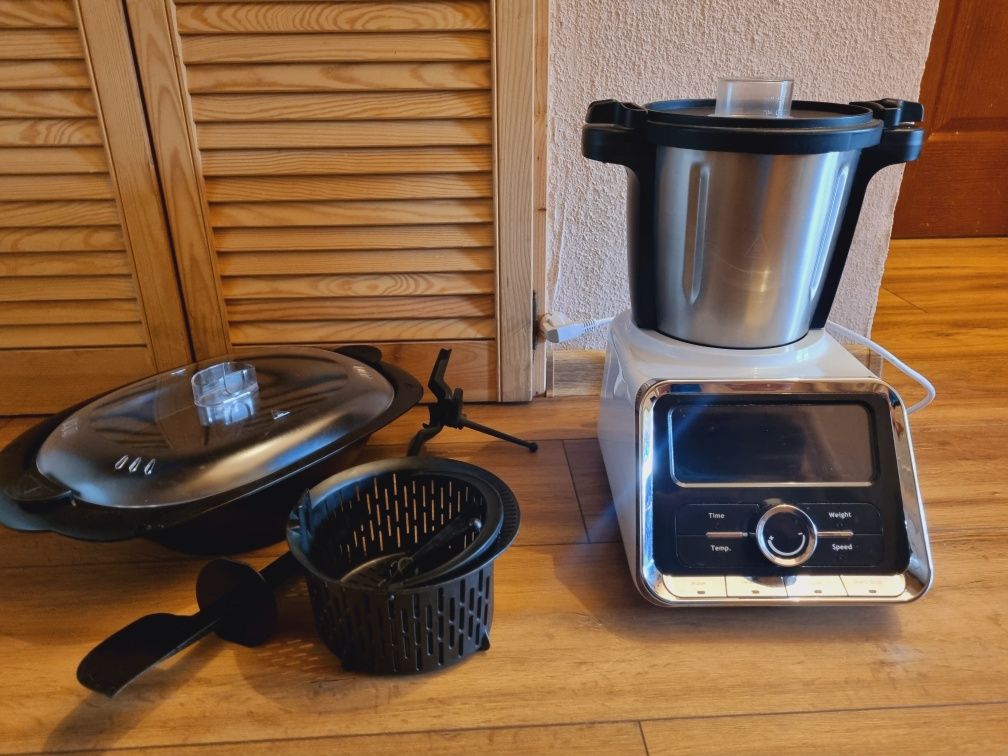 Termorobot a'la thermomix Sam Cook