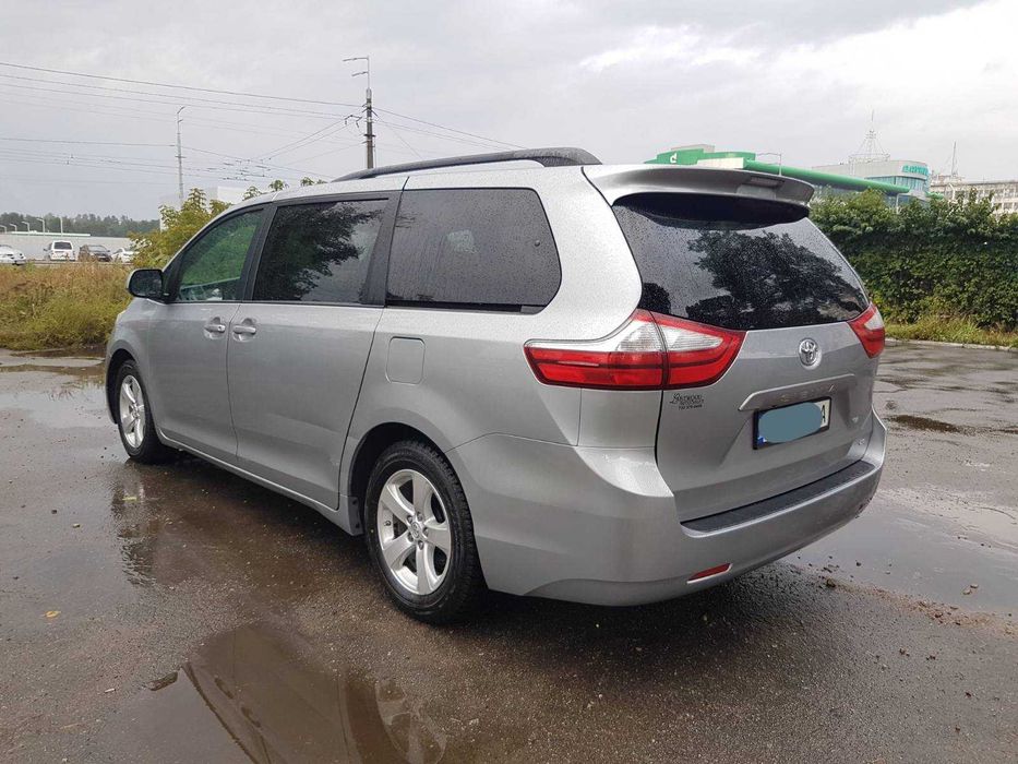 Toyota Sienna 2015год PRESTIGE