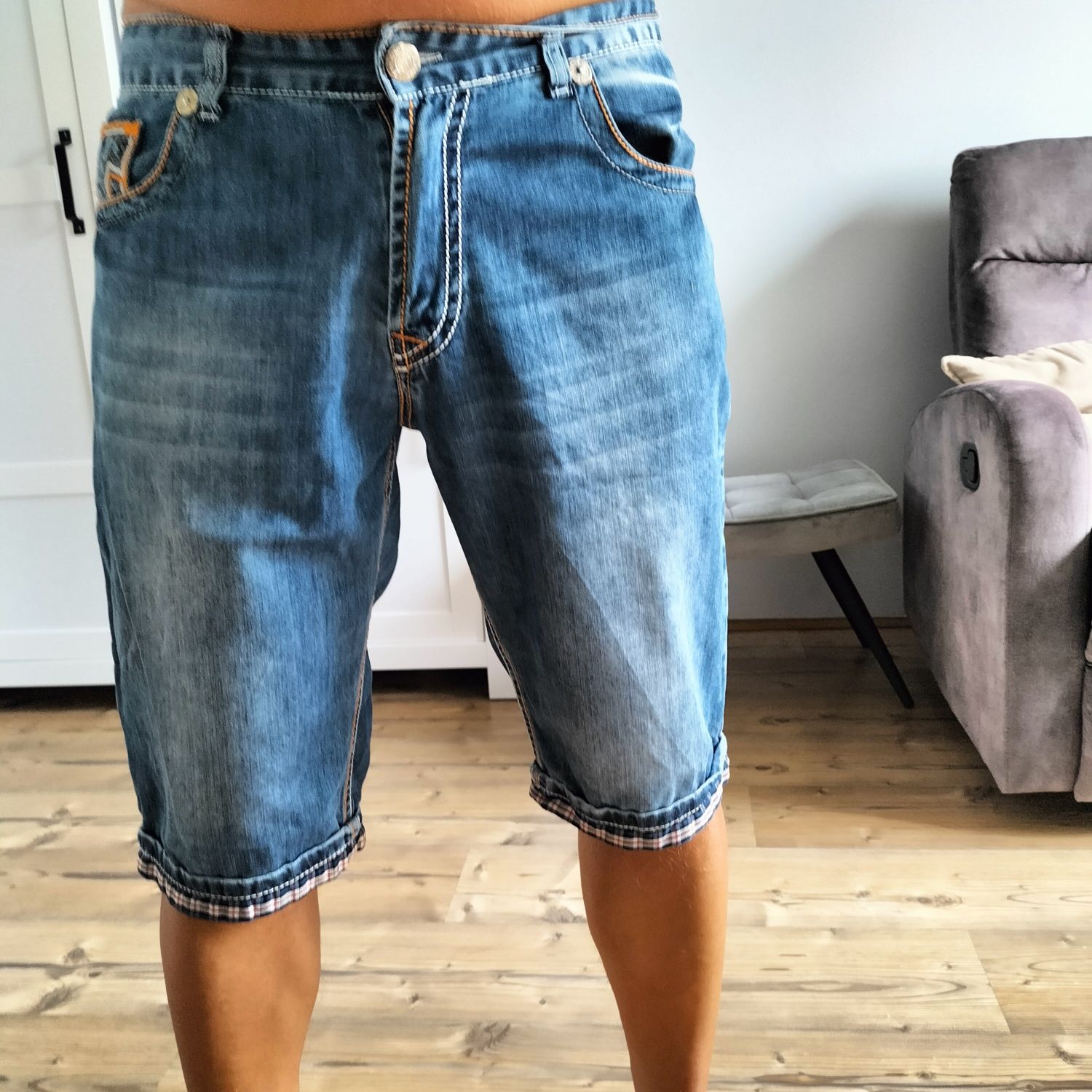 Legendarne spodenki  True Religion W30