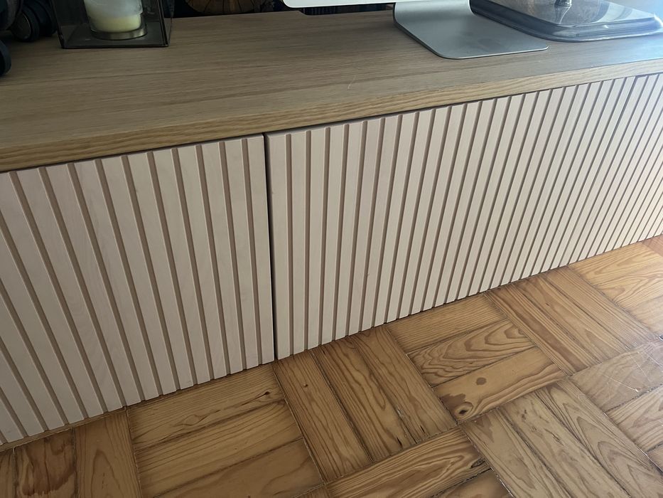 Móvel com suporte para Tv
