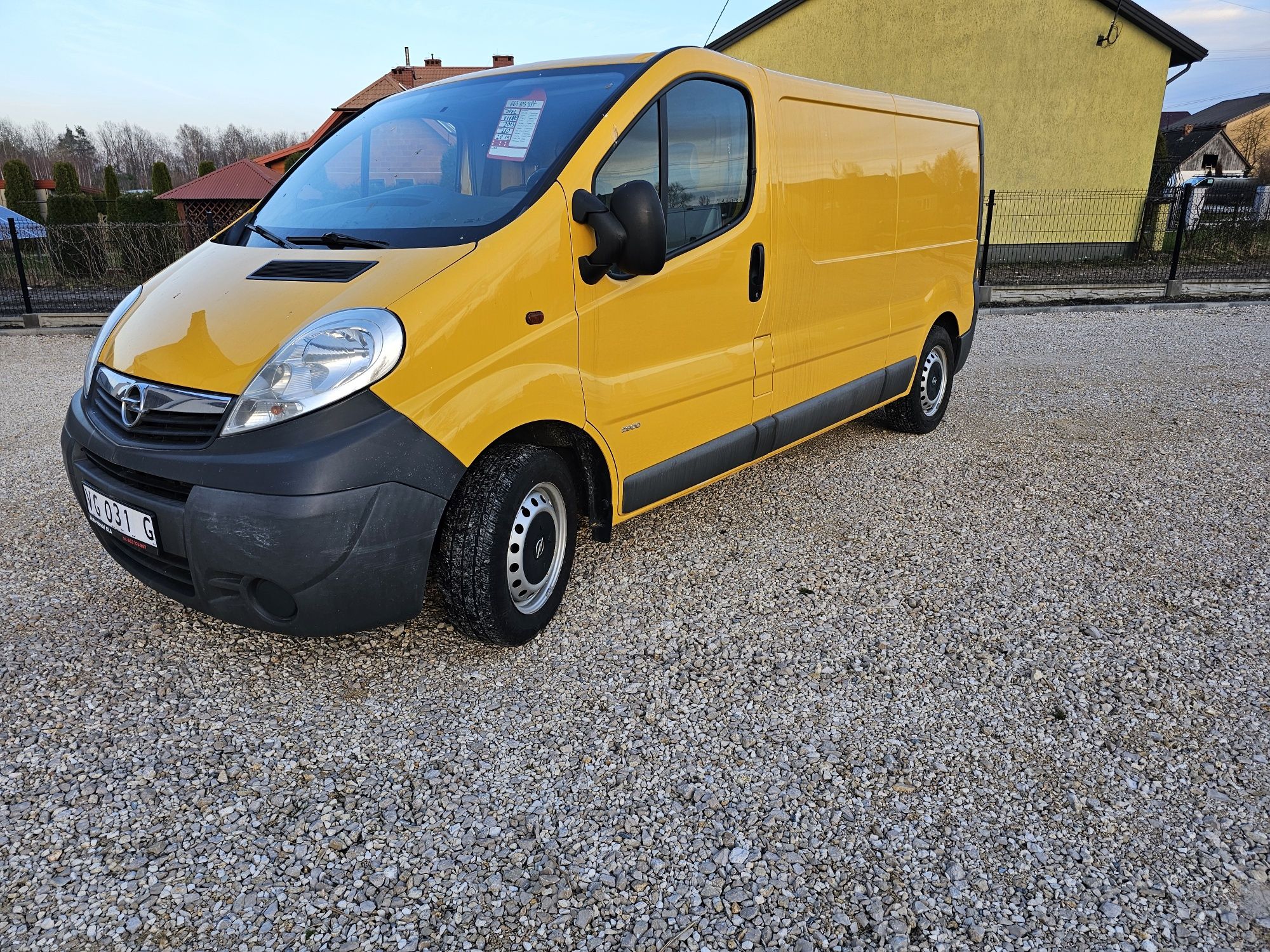 Opel vivaro 2.0 Long PERFEKCYJNIE utrzymany ORYGINAL