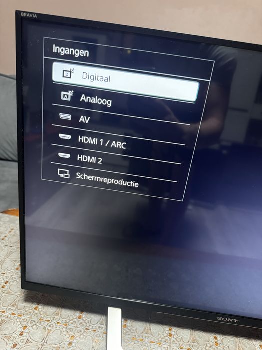 Телевізор 32 дюйми Соні Sony KDL-32WD759 Smart TV Wi-Fi T2 тюнер