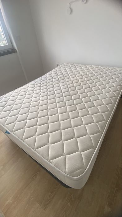Colchão + estrado 195 x 140