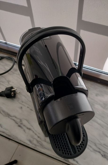 Vendo Máquina de Café Nespresso Delonghi