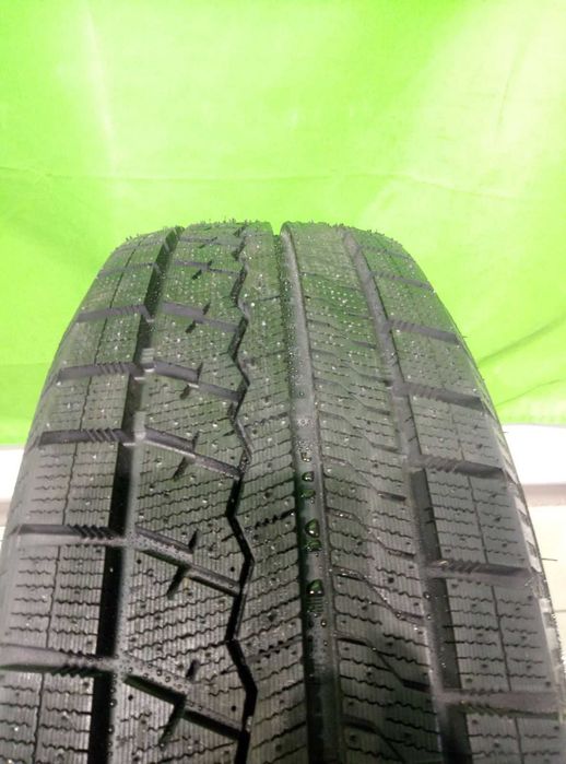 Шины зимние 185/65 R15 88T Sailun Ice Blazer Arctic