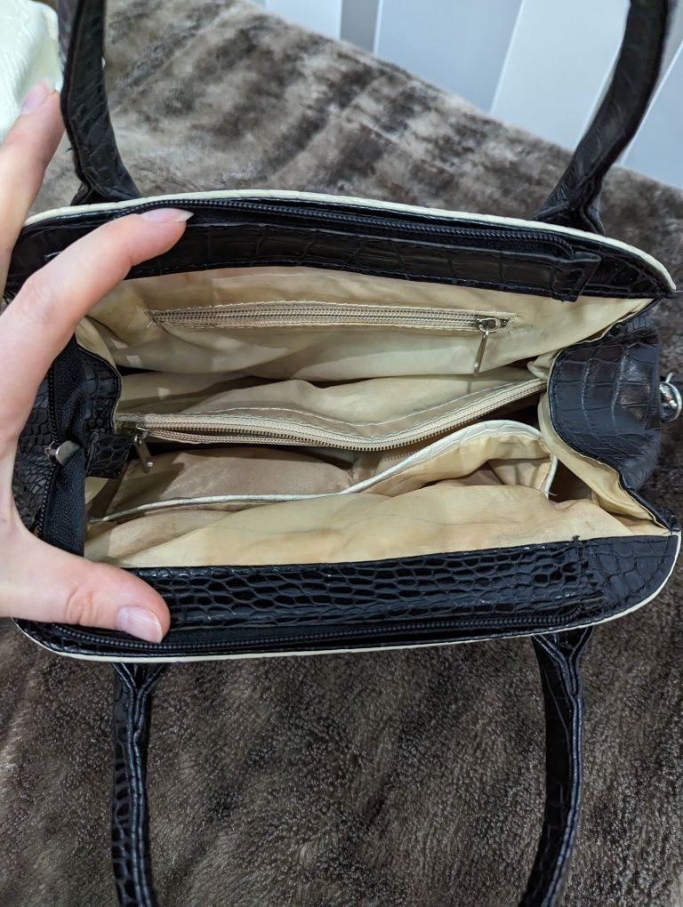 Жіночі сумочки кожзам