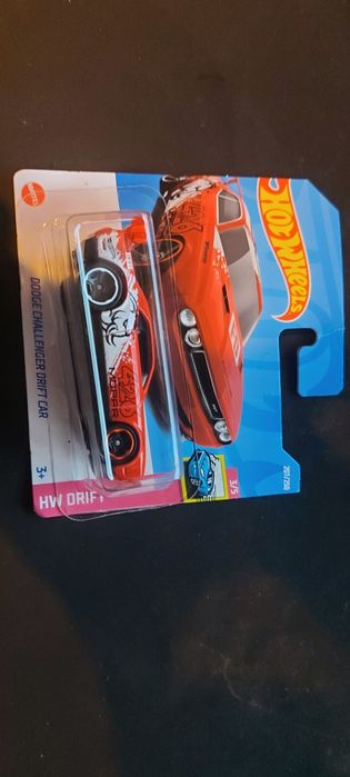 HotWhells Dodge Challenger Drift Car