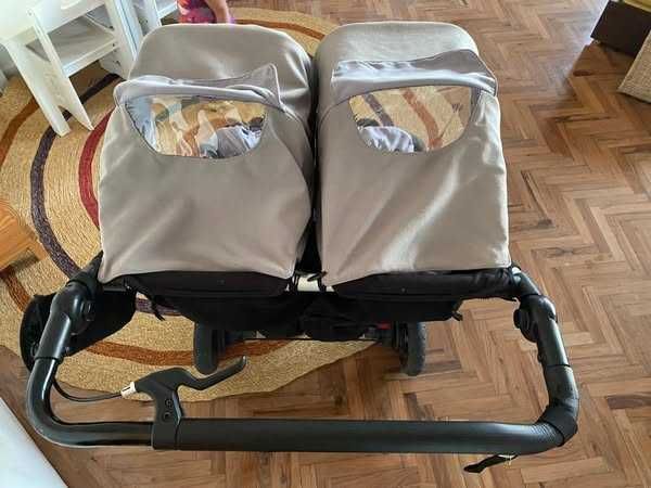 Carrinho duplo - gémeos Mountain buggy