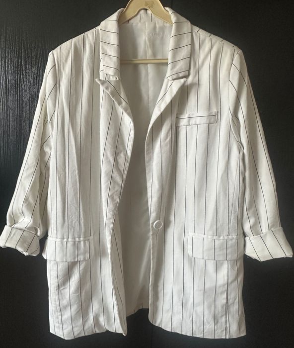 Długi żakiet marynarka prążek biały kremowy casual oversize luźny krój
