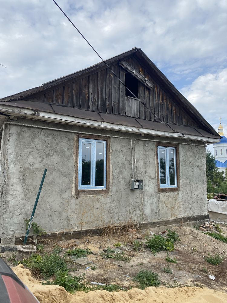 Продам (обмін з доплатою)будинок в центрі Демидівки