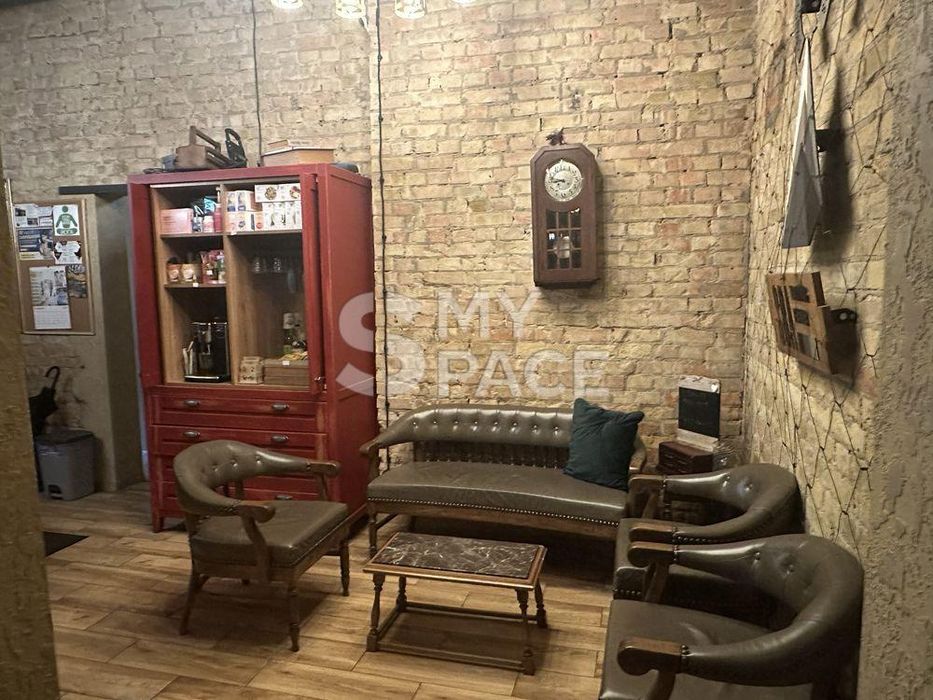 вул. Ярославів Вал, 17Б