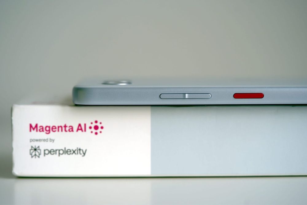 Nowy T Phone 3 5G + słuchawki ANC, etui, zaplombowany, TCL, Google