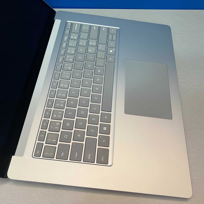 Microsoft Surface Laptop 6 - 15" Touch (Ultra 7 165H/64GB/1TB SSD)