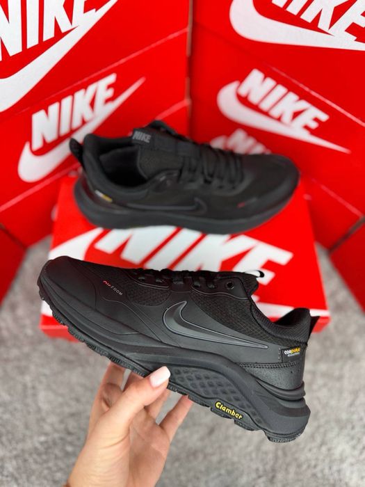 Вологостійкі термо кросівки Nike React Miller GTX зручні легкі