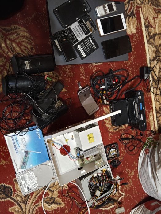 Електроніка всяка