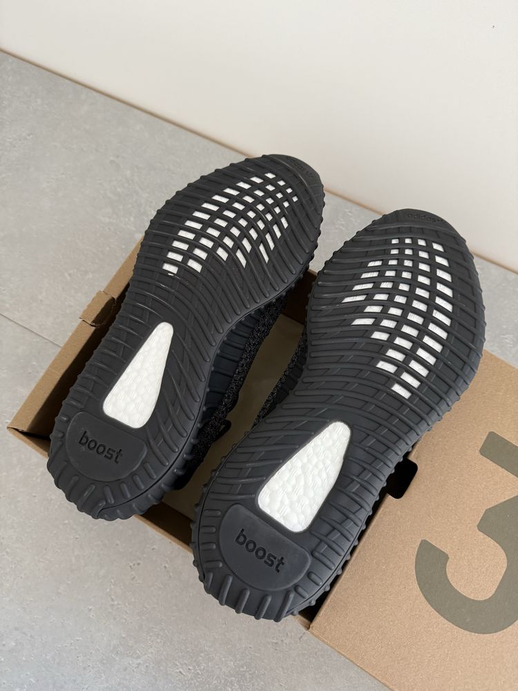 Adidas Yeezy Boost 350 V2 Static Black reflective