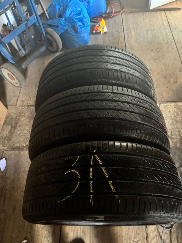 Продам літню гуму Continental 225/45/18