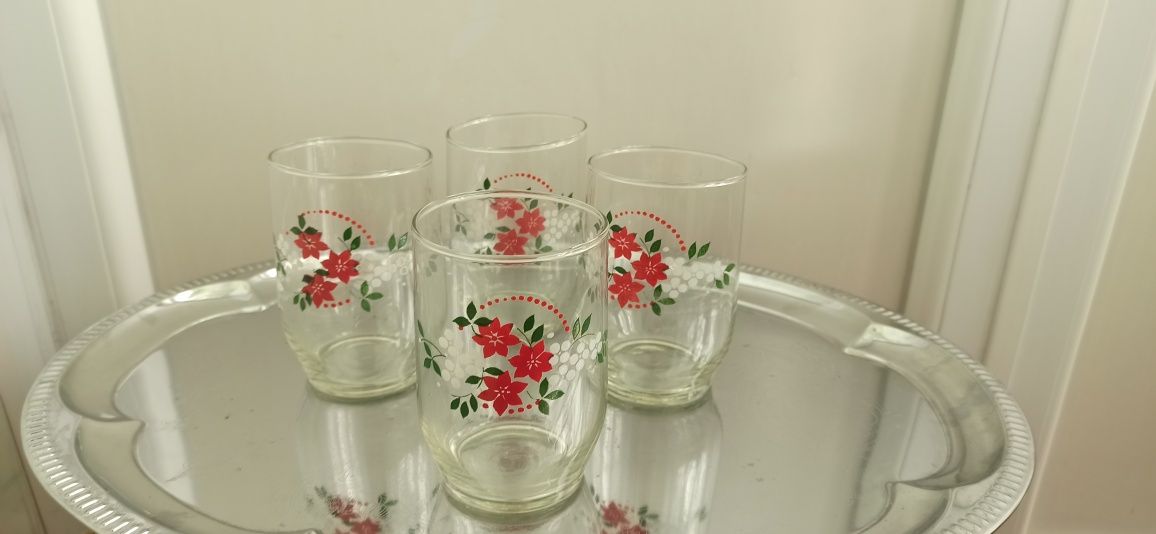 Стаканы стеклянные