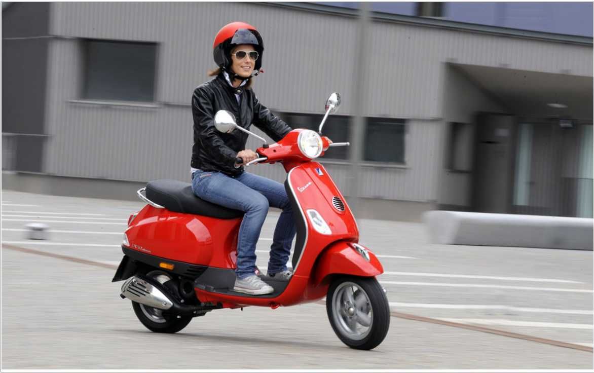 Ретро скутер 2010 Piaggio Vespa LX50
