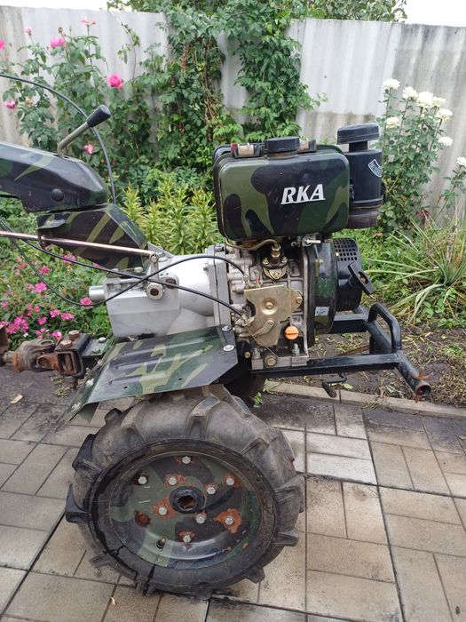 Продам мотоблок Зірка з адаптером.