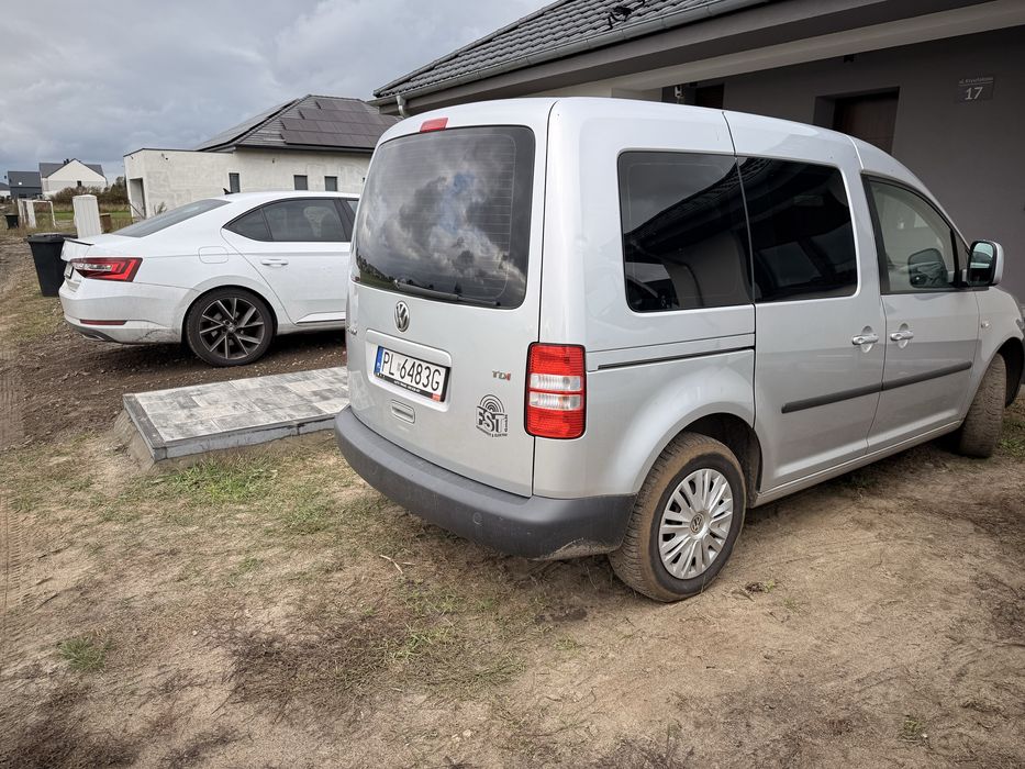 Volkswagena Caddy 1.6 TDI   Faktura vat 23%