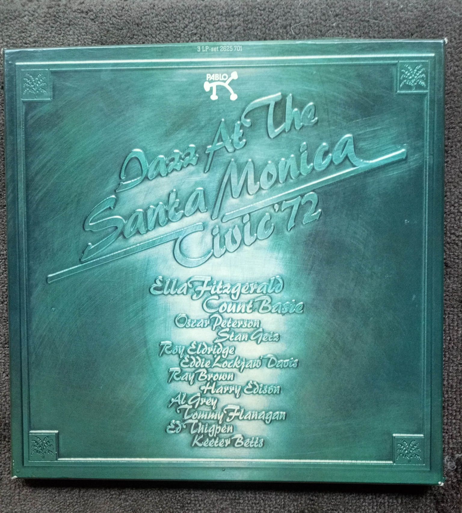 Box 3 álbuns da Pablo Count Basie, Ella Fitzgerald, Tommy Flanagan...