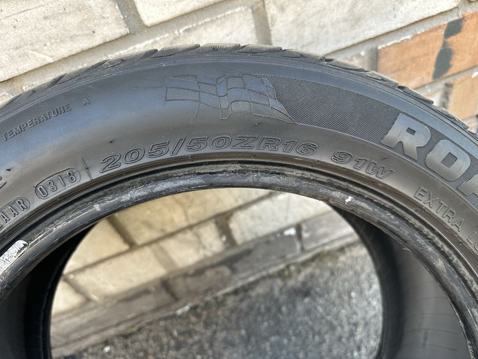 Продам комплект гуми Roadstone N8000 205/50 R16