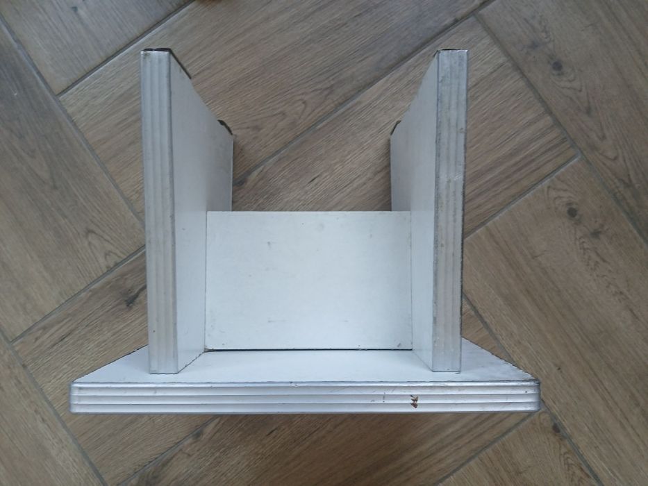 3 oryginalne stołki / taborety z Wolsztyńskiej Fabryki Mebli