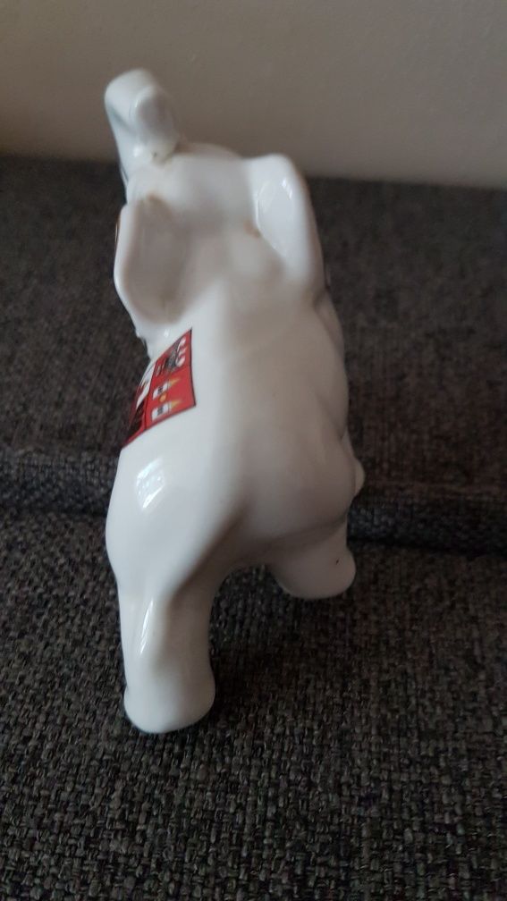 Figurka porcelanowa słoń.