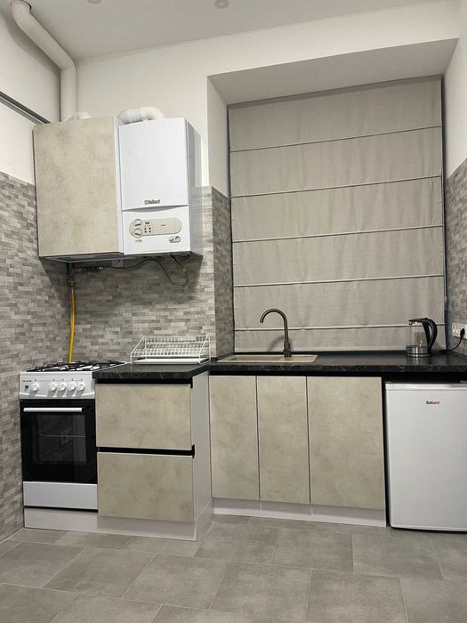 1кім Князя Романа центр проспект Свободи