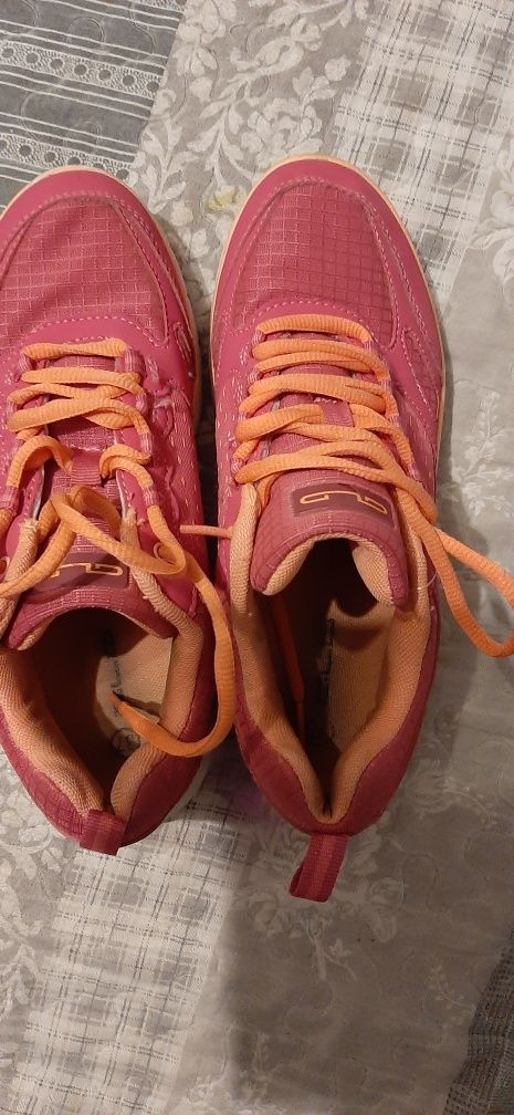 Buty dziecięce sportowe GLD w kolorze różowym dla dziewczynki