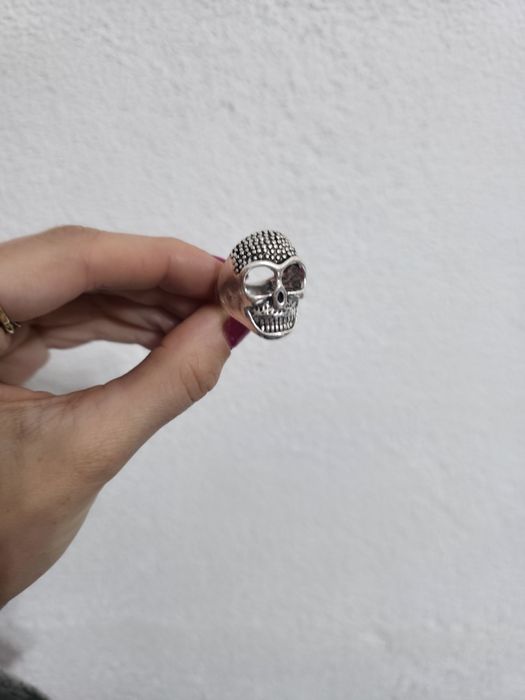 Srebrny pierścionek pierścień sygnet czaszka alternative Gothic emo y2