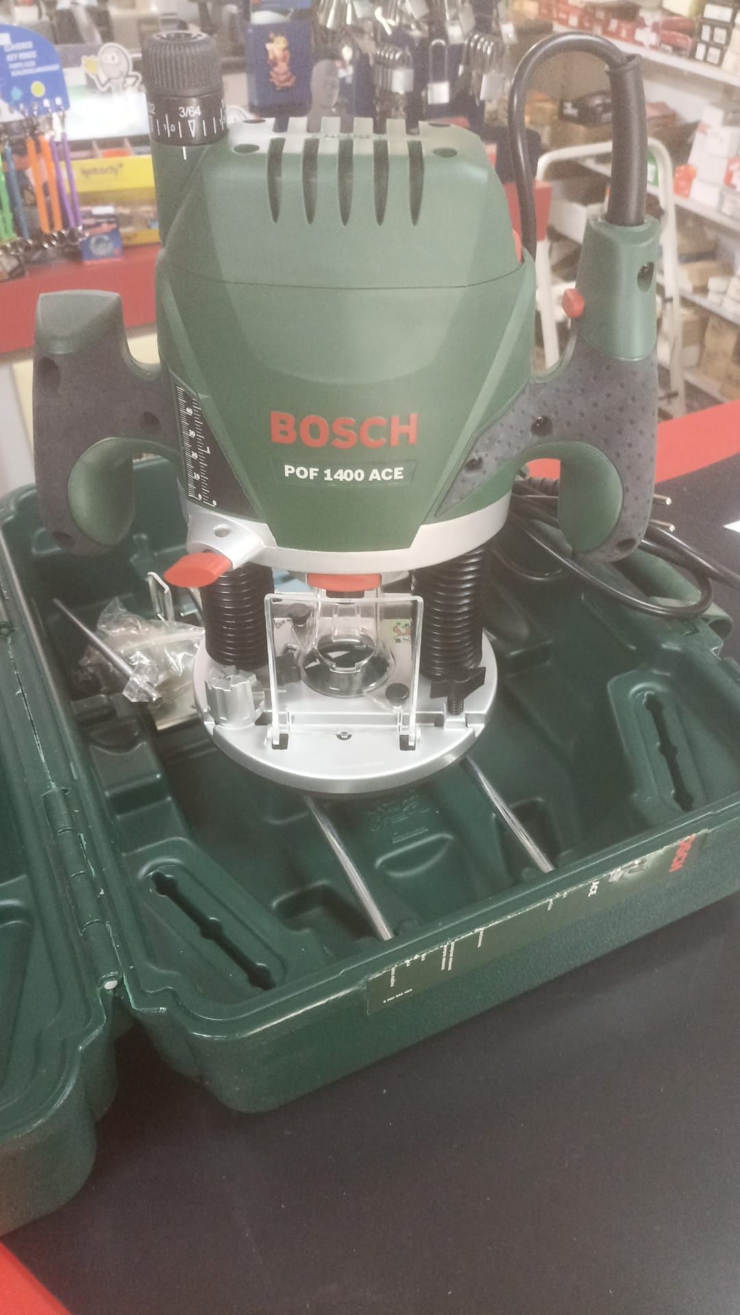 Tupia profissional bosch