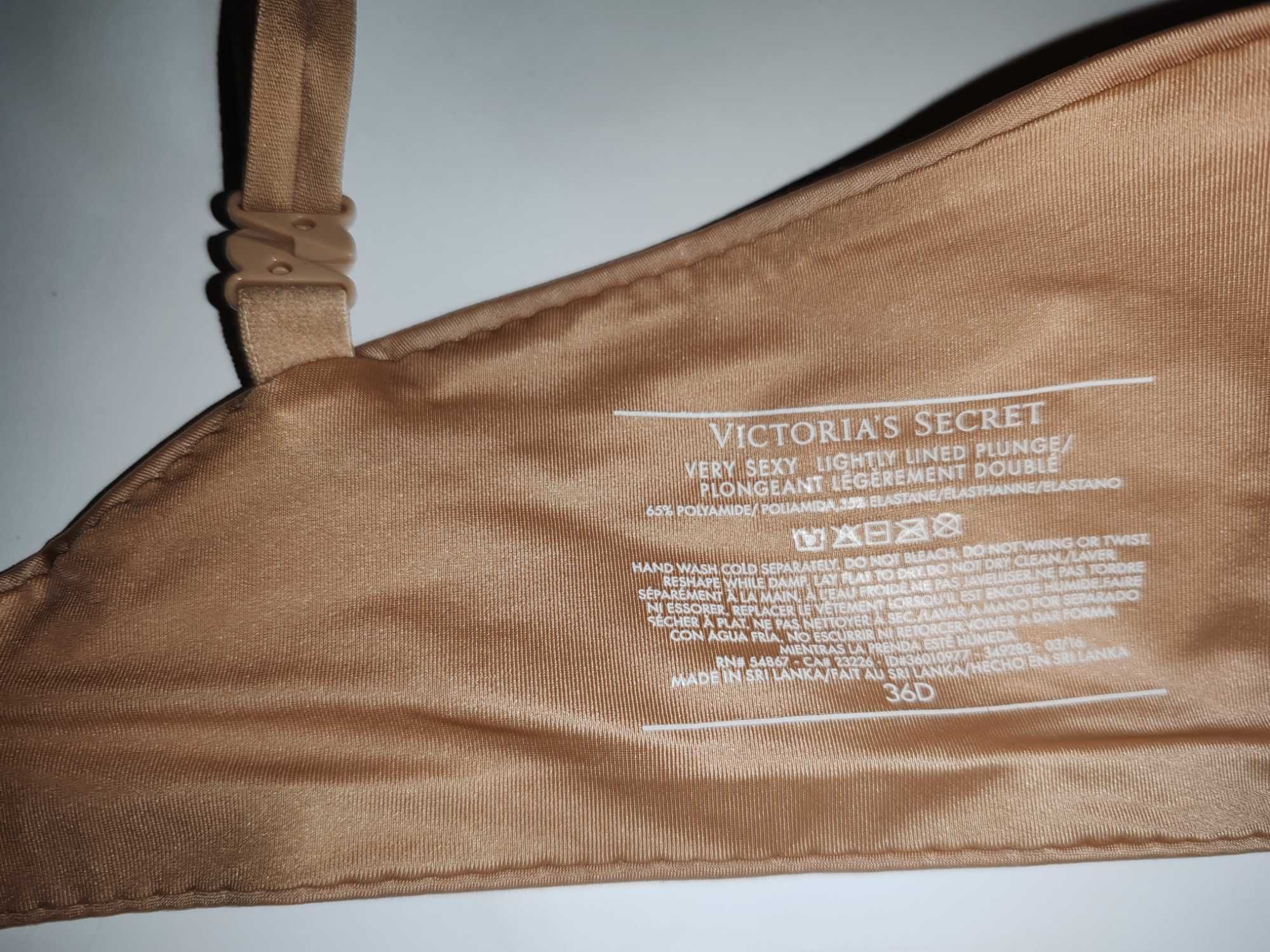 Гладенький Бюст без пушап  Victorias Secret оригінал
