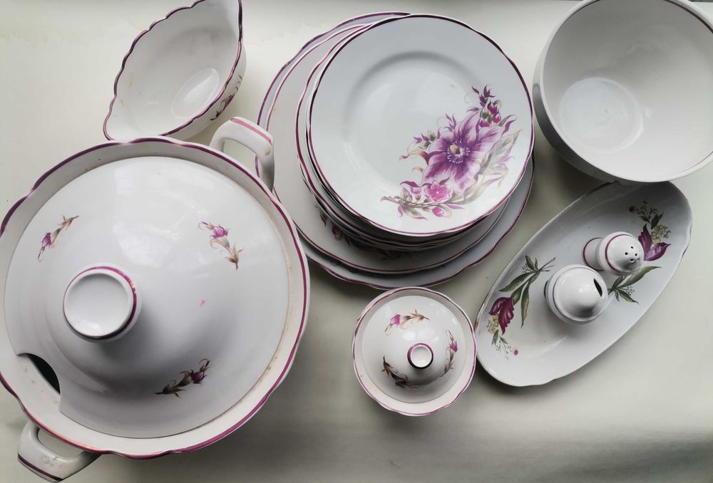 Набор посуды на 6 персон 33 предмета тарелки супница сахарница