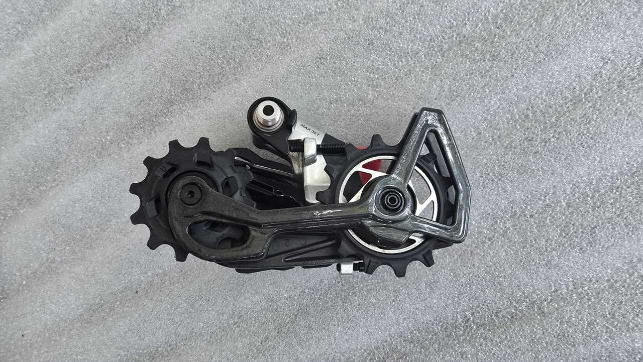 Задній перемикач eTap SRAM RED AXS Rear Derailleur 12-speed | 36T