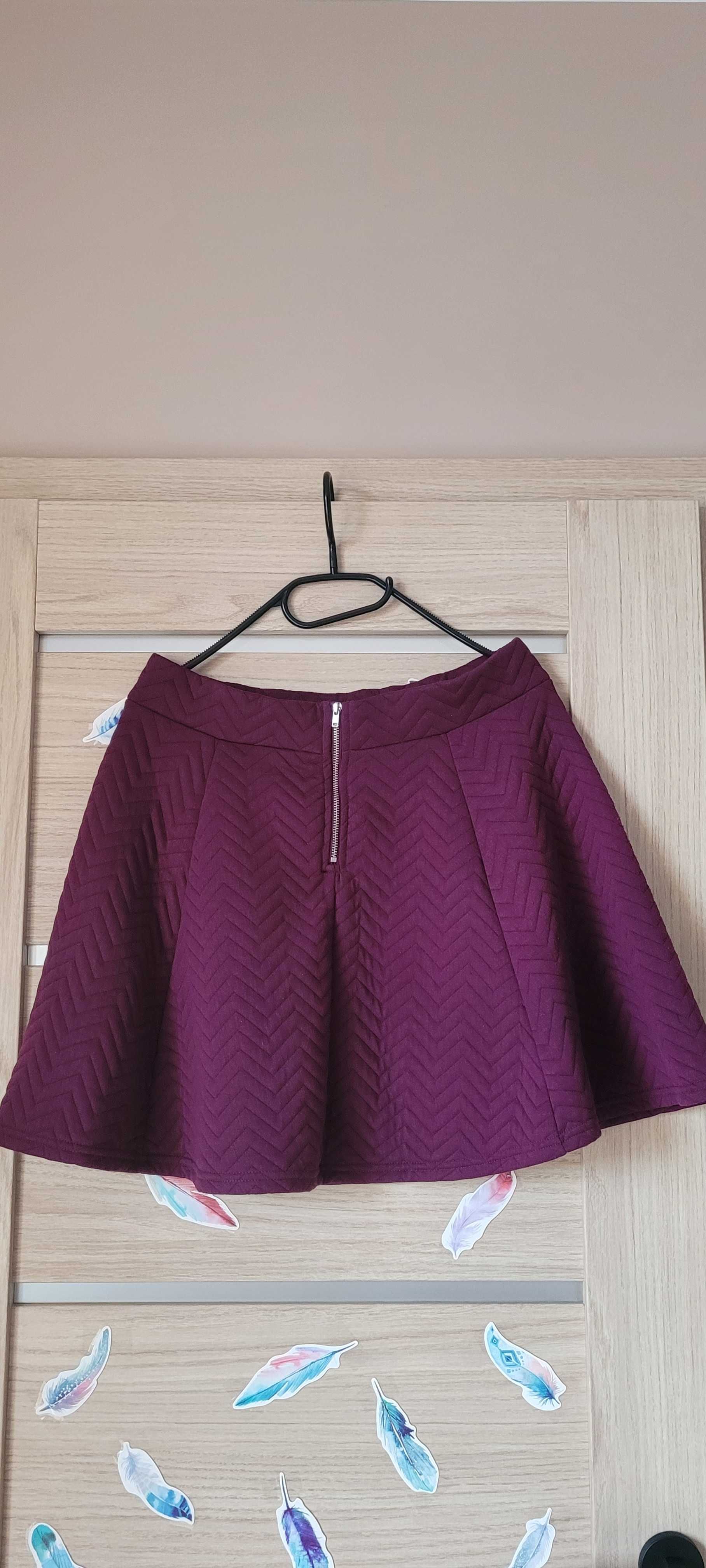 Fioletowa rozkloszowana spódniczka Divided H&M