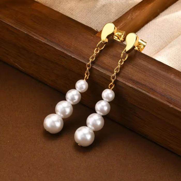 Нові сережки з перлами. Кульчики.