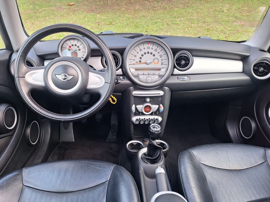 Mini Cooper 1.6i Teto Panorâmico iuc antigo