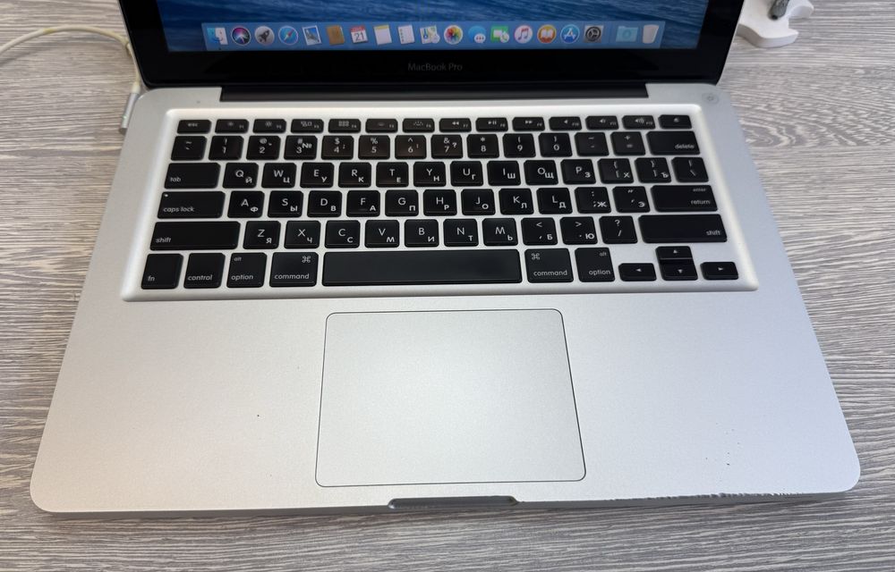 MacBook Pro 13  Late 2011 / i5 / RAM 8 / SSD 120 GB / Silver